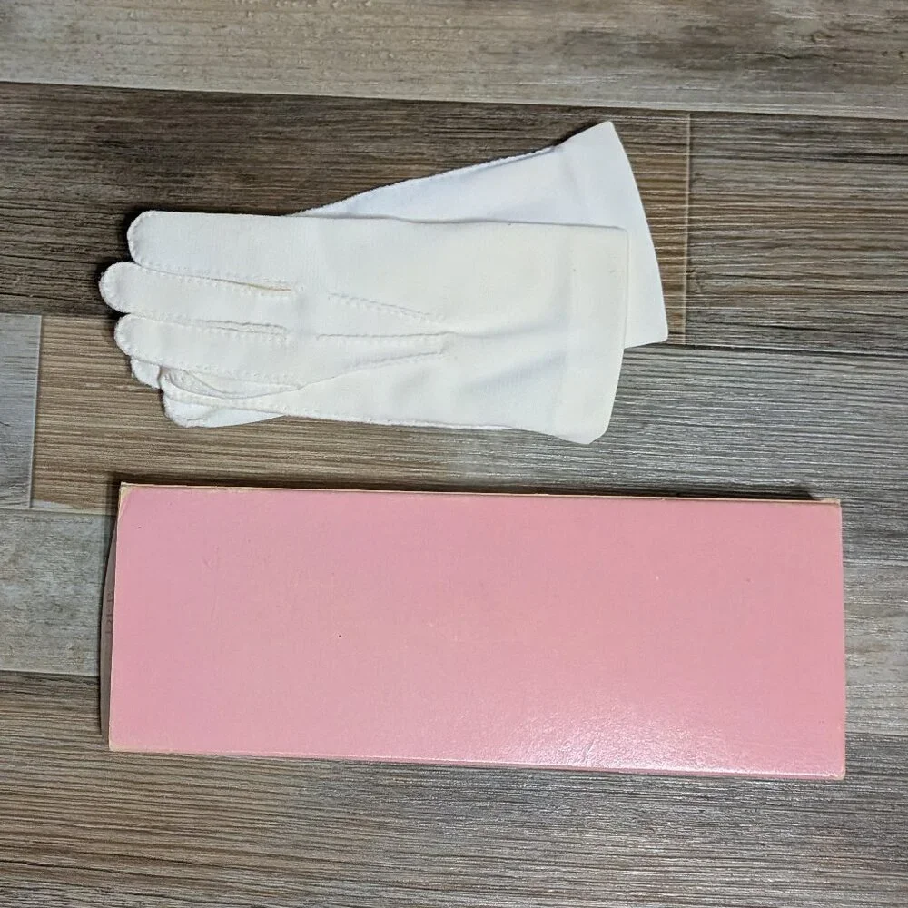 Vintage Carol Evans Hand Made Little Girls Gloves Fit Ages 3-6